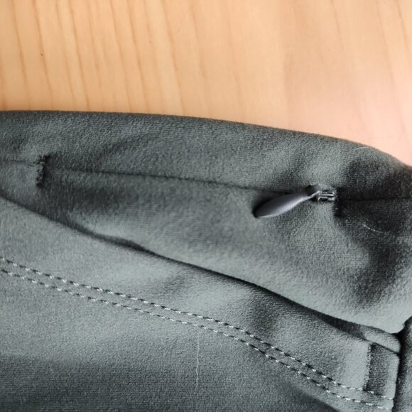 Rachel Zoe Dark Green Midrise Shorts Size L NWT Chic - Picture 12 of 12